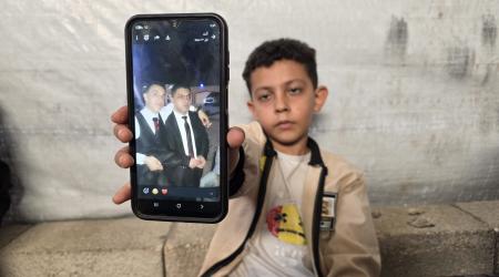 حسن أبو الخير.. ناجٍ وحيد يحلم بأن يصبح طبيبًا