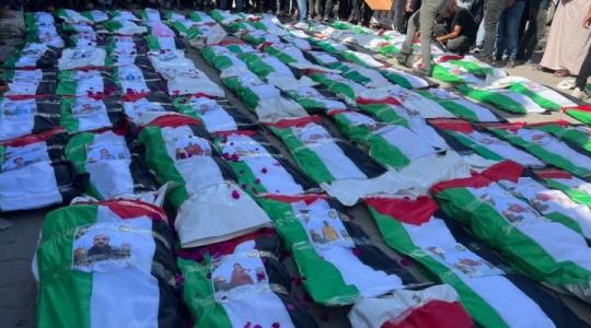 غزة تشيع جثامين 100 شهيد بعد انتشالهم من تحت الأنقاض