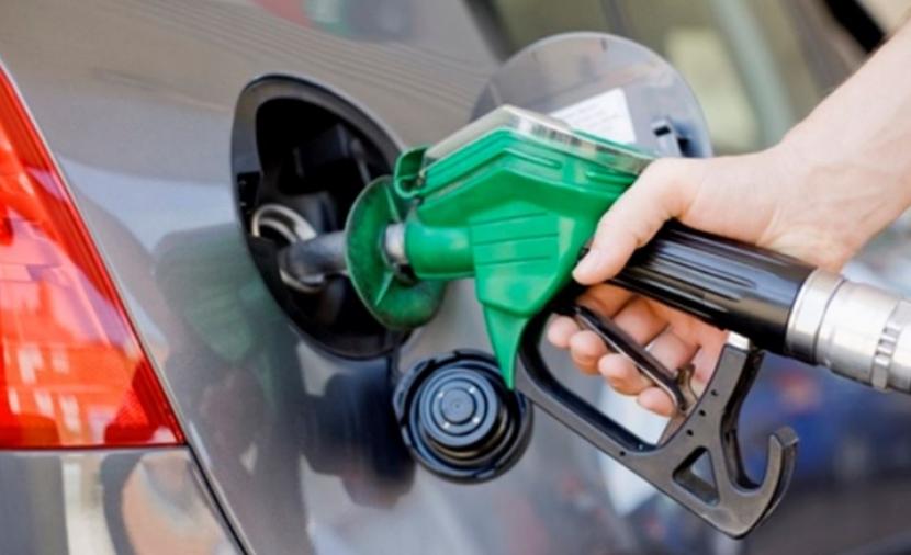 البنزين يقفز 32% في أمريكا منذ بدء الحرب على إيران