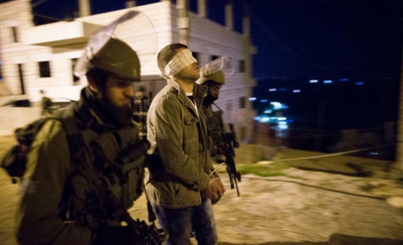 الاحتلال يعتقل 6 مواطنين بالضفة ومستوطنون يحطمون مركبات