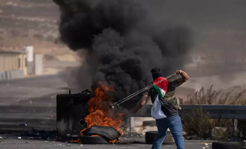 "حماس" تشيد بتصدي الفلسطينيين لاعتداءات المستوطنين قرب "غوش عتصيون"