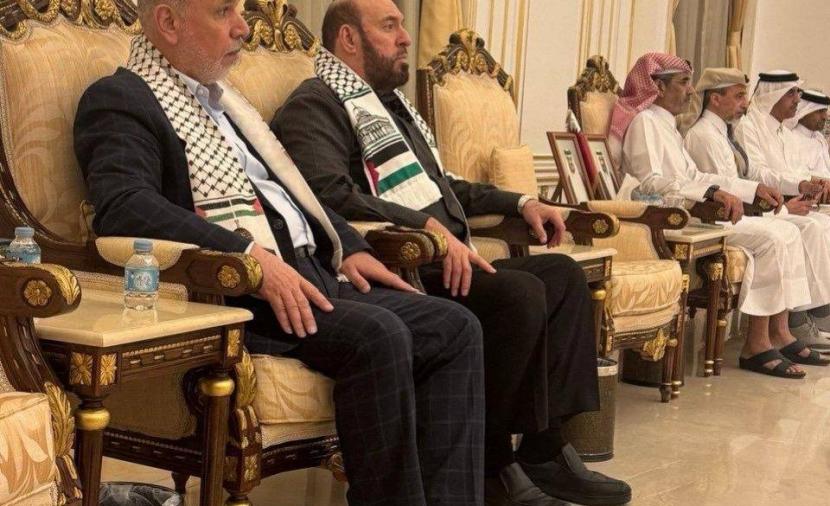 وفد من "حماس" يعزّي بضحايا تحطم الطائرة القطرية