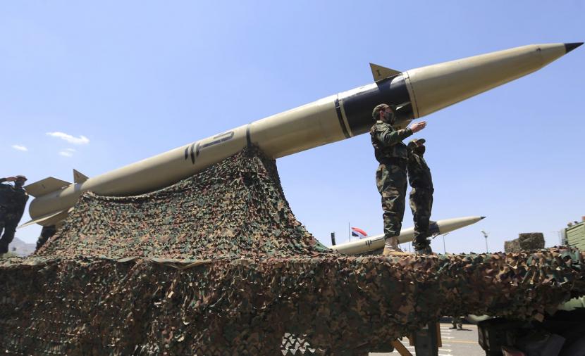 "أنصار الله" اليمنية:  قرار الوقوف إلى جانب إيران اتخذ فعليًا