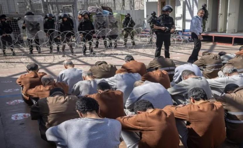 مدير مؤسسة الضمير: إعدام الأسرى تشريع للقتل و"إرهاب" مُنظَّم