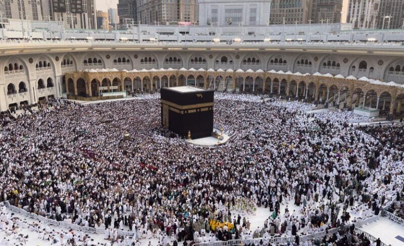الآلاف يغادرون مكة المكرمة مع انتهاء موسم الحج