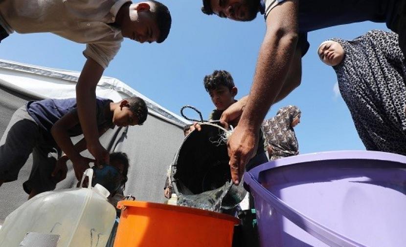 بلدية خان يونس تحذر من توقف خزاني مياه عن الخدمة