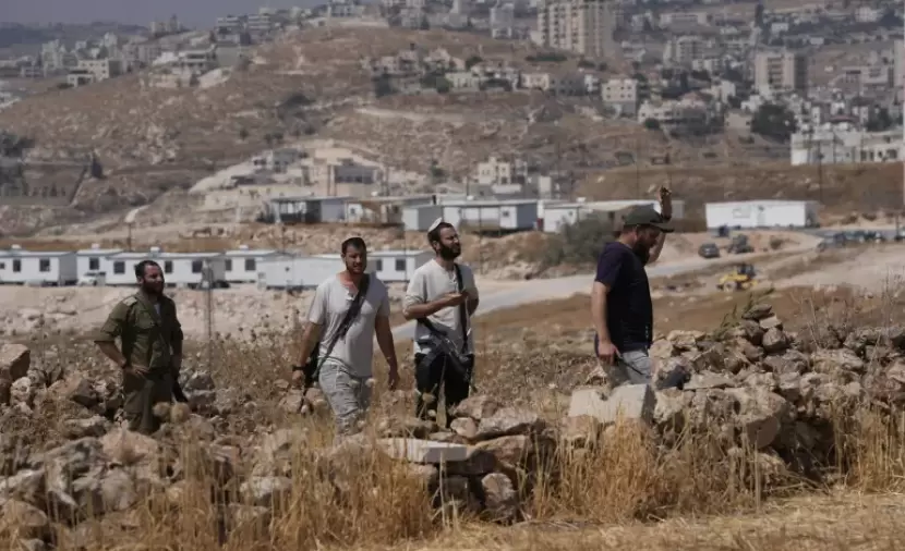الاستيطان يتوسع في الضفة بينما تراقب القيادة الفلسطينية