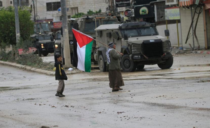 المخيمات الفلسطينية تظل هدفاً مستمراً للاحتلال