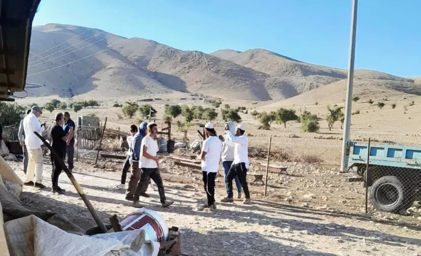قوات الاحتلال تصيب طفلاً ومواطناً برصاص في البيرة