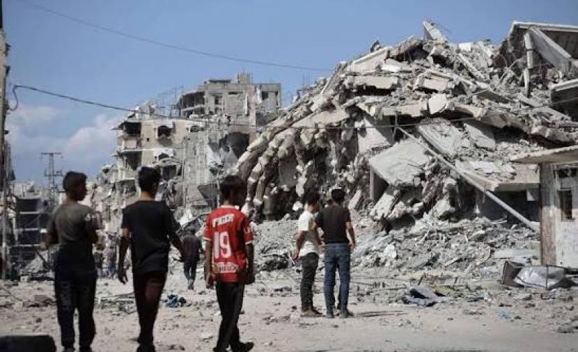 الأورومتوسطي: إسرائيل تنقل ركام غزة لمحو الأدلة