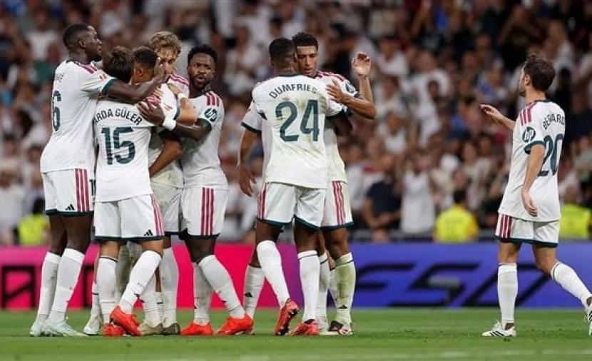 ريال مدريد يواجه ملقا في الجولة الثالثة للدوري الإسباني