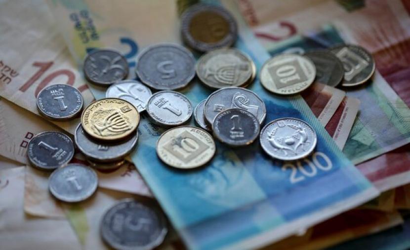 الشكوك تقوّض قيمة الشيكل في أسواق غزة