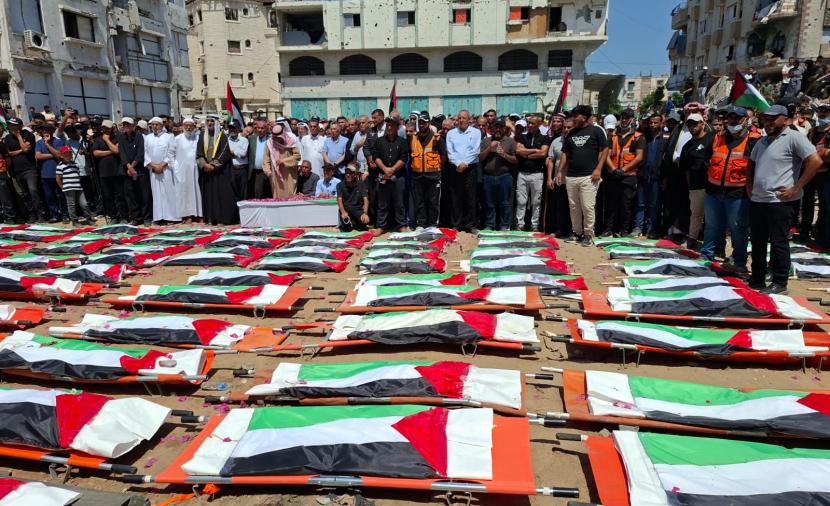 تشييع 112 شهيداً من عائلتي أبو شريعة والحساينة بغزة
