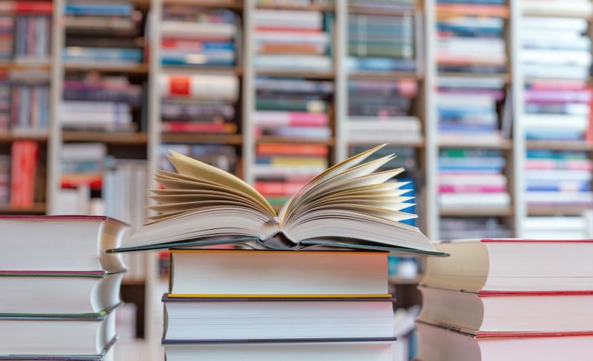 مكتبة أثر تفتح أبوابها وسط الحرب في غزة