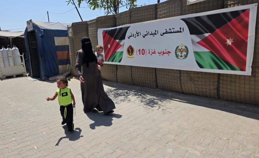 المستشفى الميداني الأردني بخان يونس يستقبل آلاف المرضى