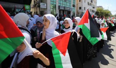 مسير قرآني لـ800 حافظة للقرآن الكريم شوارع مدينة غزة (3).jpg