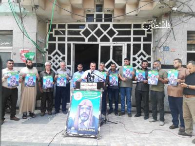 وقفة تضامنية بغزة مع الأسرى المضربين عن الطعام في سجون الاحتلال الإسرائيلى (2)