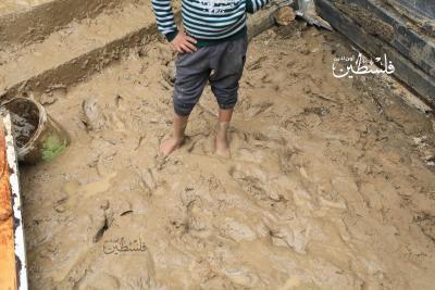 غرق البيوت عقب فتح الاحتلال السدود شرق غزة تزامناً مع المنخفض الجوي الأخير (20).jpeg