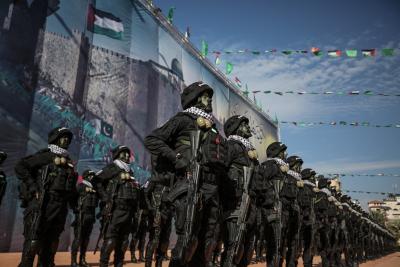 الجوقة العسكرية في إحياء مهرجان انطلاقة رحكة حماس 35 (15)