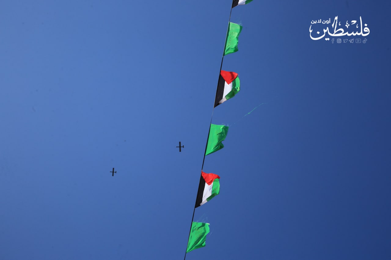طائرات زواري القسامية خلال مهراجان انطلاقة حماس 35 في غزة (7).jpeg