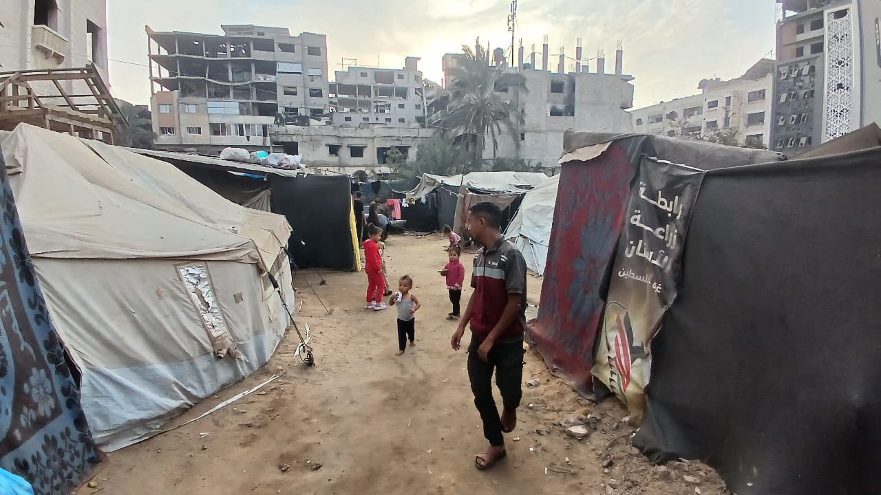 شتاء ثالث بلا مأوى.. نازحو غزة يواجهون البرد بخيام ممزقة