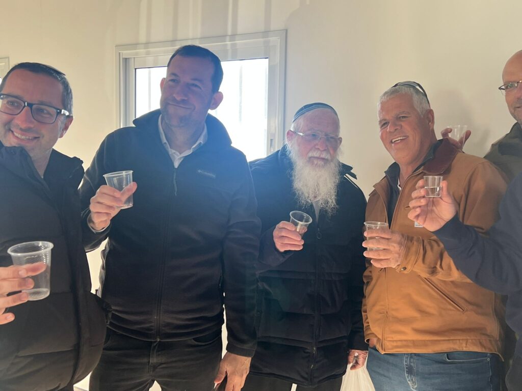 الاحتلال يقيم مستوطنة جديدة باسم هار عيبال في شمال الضفة