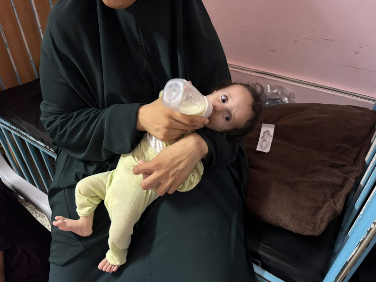 حليب أطفال مرضى رضع نفاد