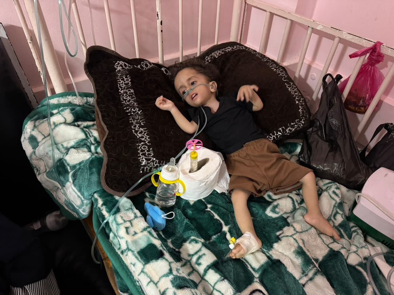 حليب أطفال مرضى رضع نفاد