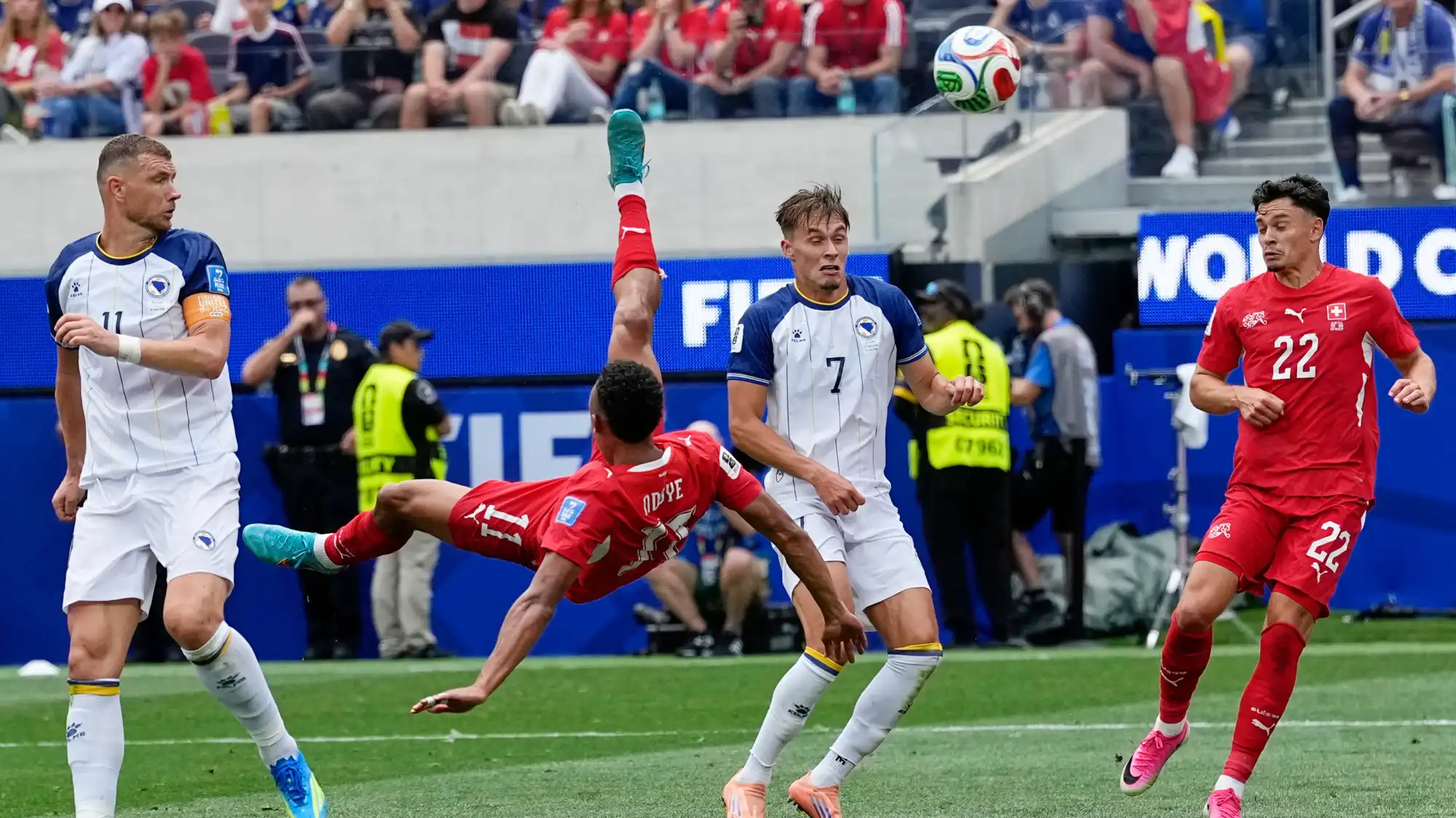 21d3fa-20260618-world-cup-switzerland-bosnia-webp2000.webp